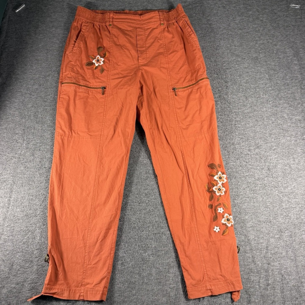 SOFT SURROUNDINGS Everything Under the Sun Embroidered Pants Cargo Roll Tab L